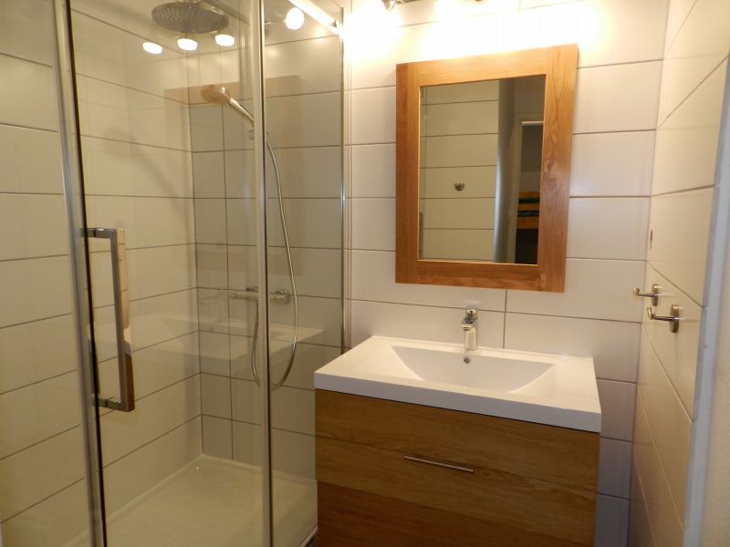 photo 9 Owner direct vacation rental Les 2 Alpes appartement Rhone-Alps  bathroom