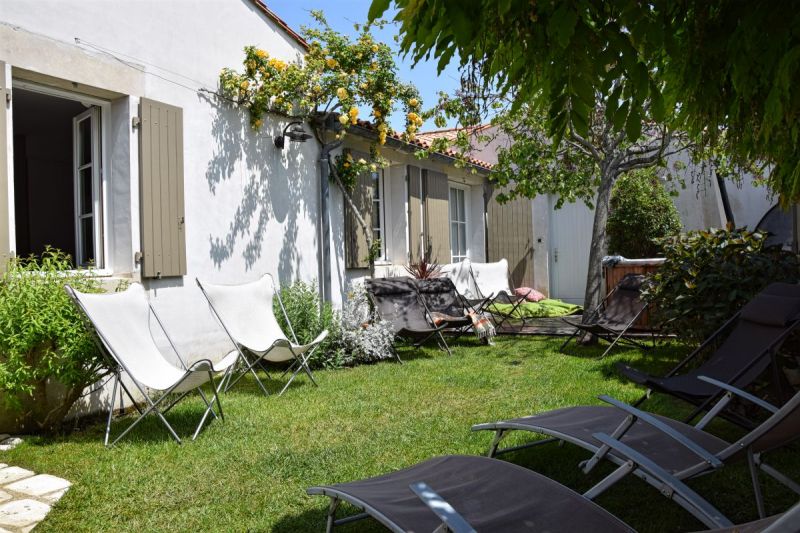 photo 16 Owner direct vacation rental La Flotte en R villa Poitou-Charentes Charente-Maritime Garden