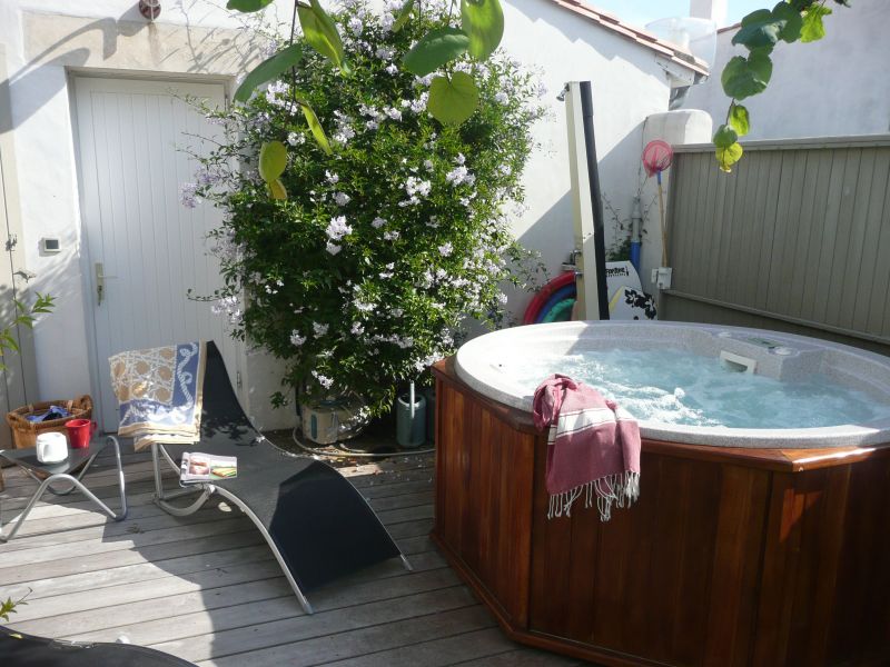 photo 14 Owner direct vacation rental La Flotte en R villa Poitou-Charentes Charente-Maritime Swimming pool