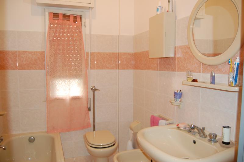 photo 4 Owner direct vacation rental Santa Croce Camerina appartement Sicily Ragusa Province bathroom