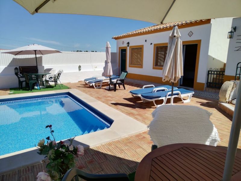 photo 19 Owner direct vacation rental Porches studio Algarve  View of the property from outside