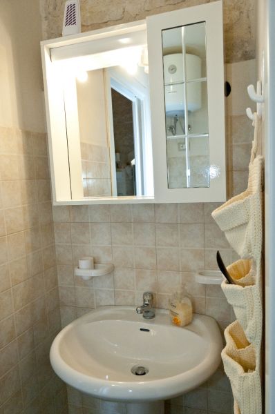 photo 14 Owner direct vacation rental Sampieri studio Sicily Ragusa Province Bathroom w/toilet only