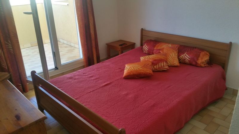 photo 4 Owner direct vacation rental Valras-Plage appartement Languedoc-Roussillon Hrault bedroom 1