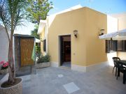 Fontane Bianche vacation rentals for 4 people: villa # 115325