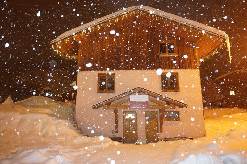 photo 2 Owner direct vacation rental Les Menuires chalet Rhone-Alps Savoie View of the property from outside