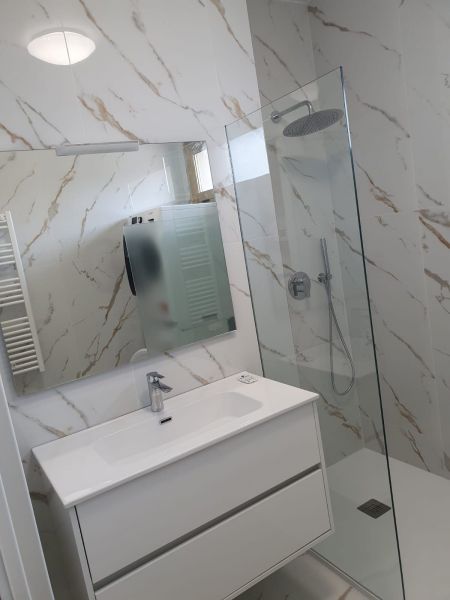 photo 10 Owner direct vacation rental Menton appartement Provence-Alpes-Cte d'Azur Alpes-Maritimes bathroom