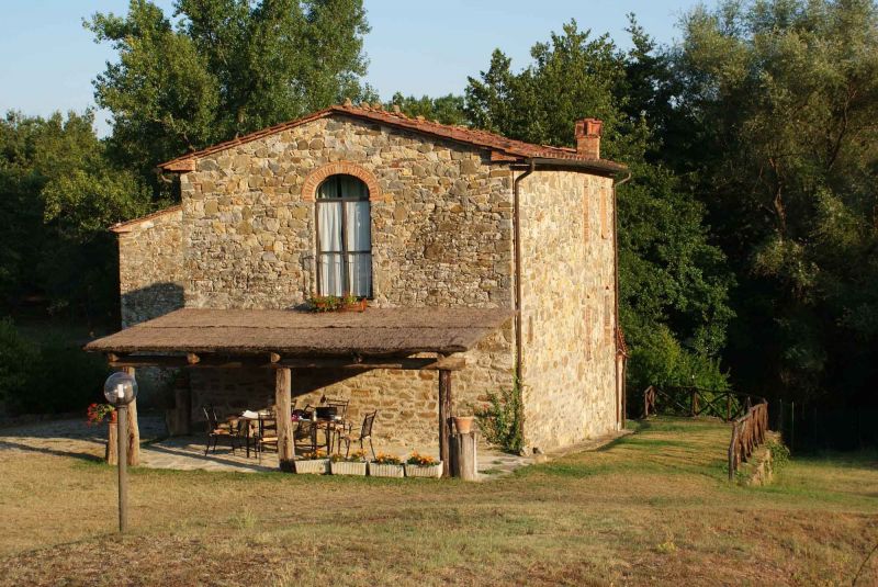 photo 20 Owner direct vacation rental Arezzo maison Tuscany Arezzo Province View of the property from outside