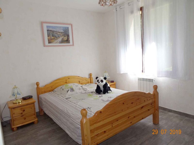 photo 6 Owner direct vacation rental Embrun appartement Provence-Alpes-Cte d'Azur Hautes-Alpes bedroom