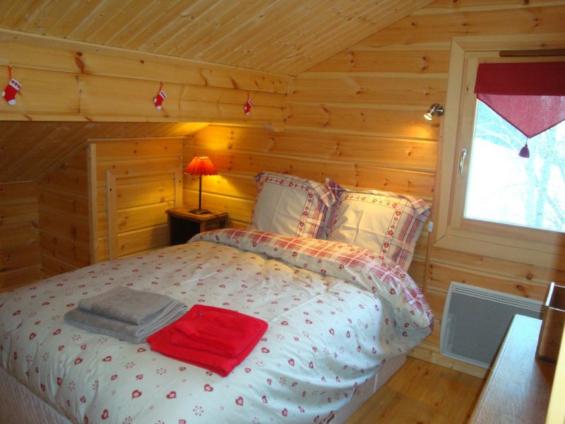 photo 6 Owner direct vacation rental Samons chalet Rhone-Alps  bedroom 2