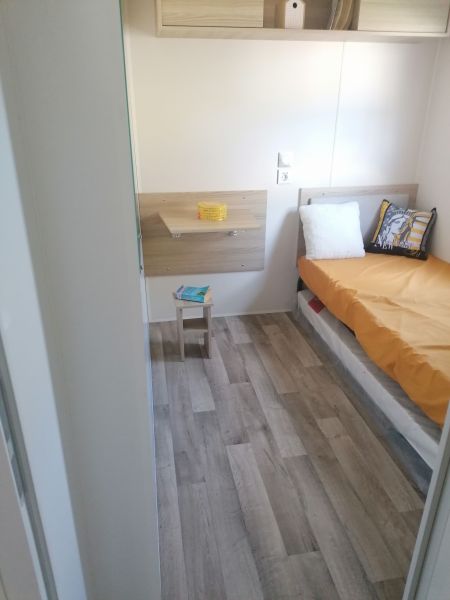 photo 3 Owner direct vacation rental Vias mobilhome Languedoc-Roussillon Hrault bedroom 3
