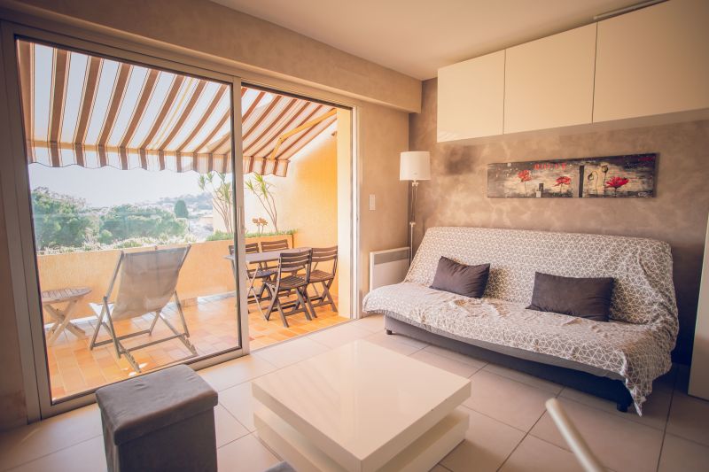photo 4 Owner direct vacation rental Le Lavandou appartement Provence-Alpes-Cte d'Azur Var Living room