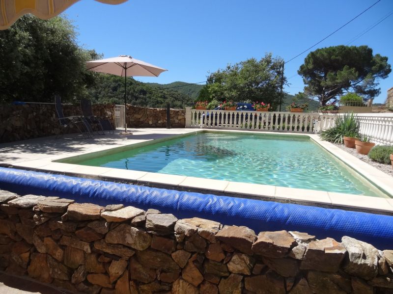photo 8 Owner direct vacation rental Uzs appartement Languedoc-Roussillon  Swimming pool