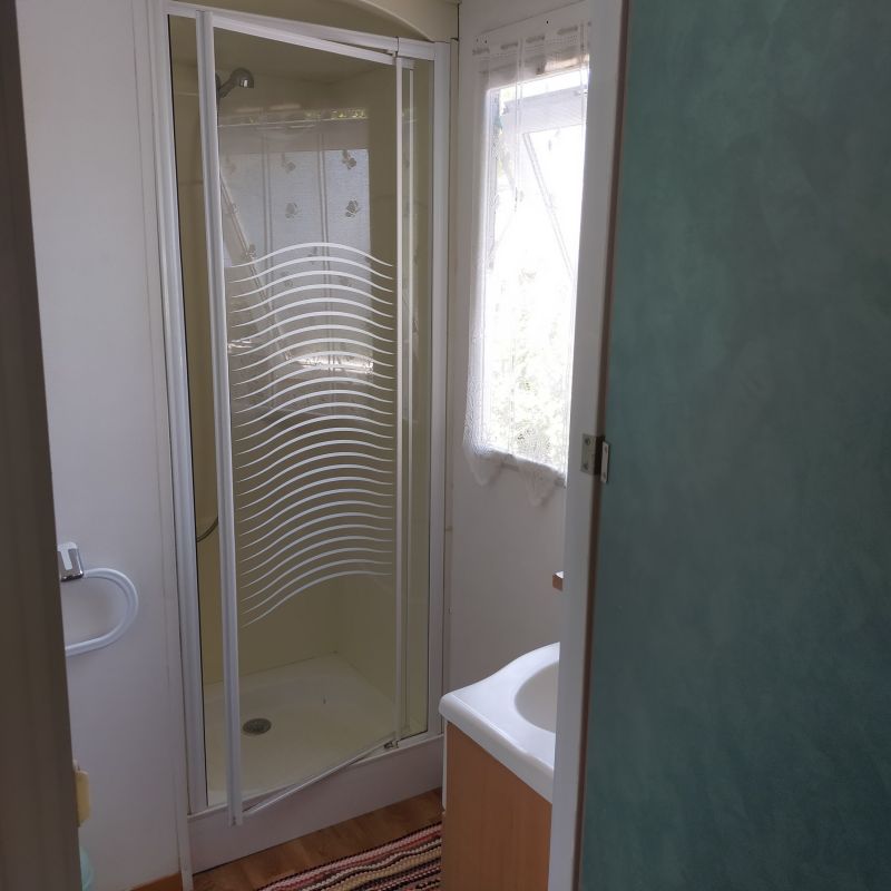 photo 6 Owner direct vacation rental La Cotinire mobilhome Poitou-Charentes Charente-Maritime Half bath