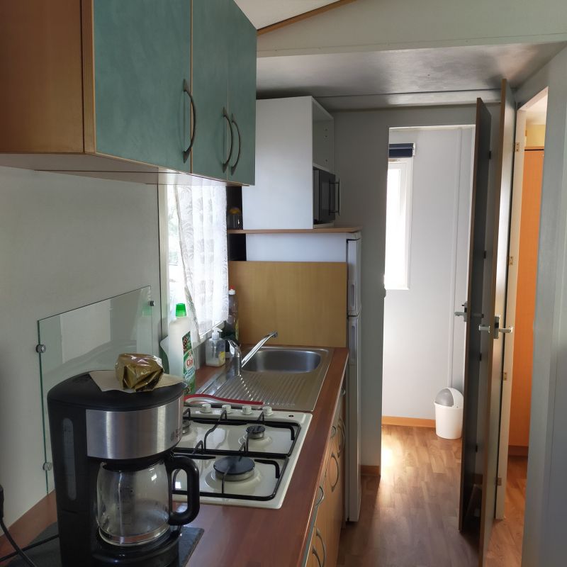 photo 7 Owner direct vacation rental La Cotinire mobilhome Poitou-Charentes Charente-Maritime Kitchenette