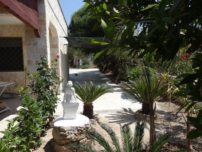 photo 11 Owner direct vacation rental Santa Maria di Leuca villa Puglia Lecce Province Garden