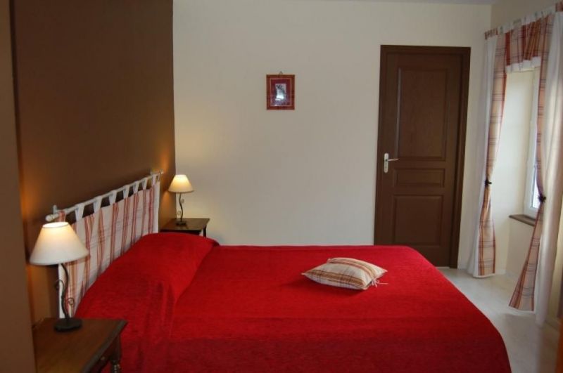 photo 1 Owner direct vacation rental Vire gite Basse-Normandie Calvados bedroom 2