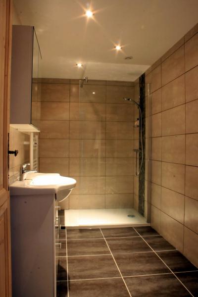 photo 10 Owner direct vacation rental Saint Franois Longchamp appartement Rhone-Alps Savoie bathroom