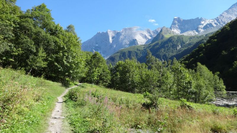 photo 25 Owner direct vacation rental Champagny en Vanoise studio Rhone-Alps Savoie Surroundings