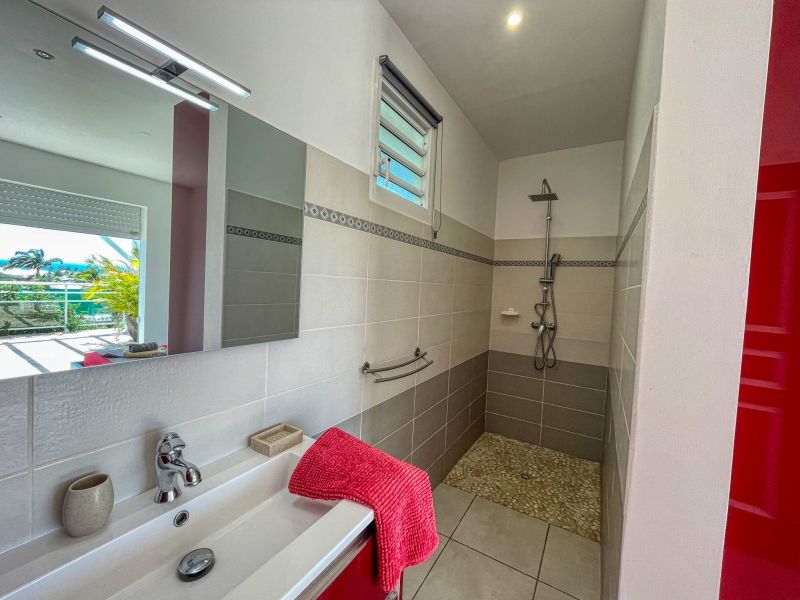 photo 23 Owner direct vacation rental Saint Francois villa Grande Terre  bathroom 2