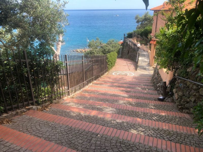 photo 21 Owner direct vacation rental Bergeggi appartement Liguria Savona Province View of the property from outside