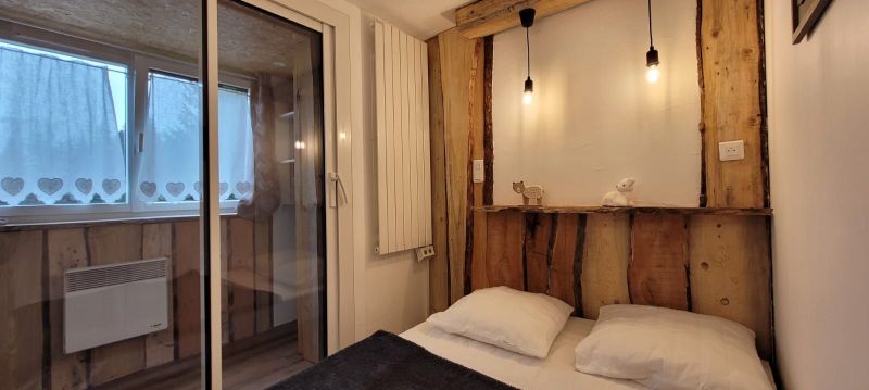 photo 12 Owner direct vacation rental Praz de Lys Sommand appartement Rhone-Alps Haute-Savoie bedroom 1