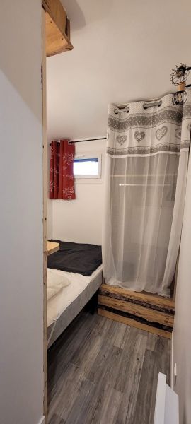 photo 17 Owner direct vacation rental Praz de Lys Sommand appartement Rhone-Alps Haute-Savoie bedroom 2
