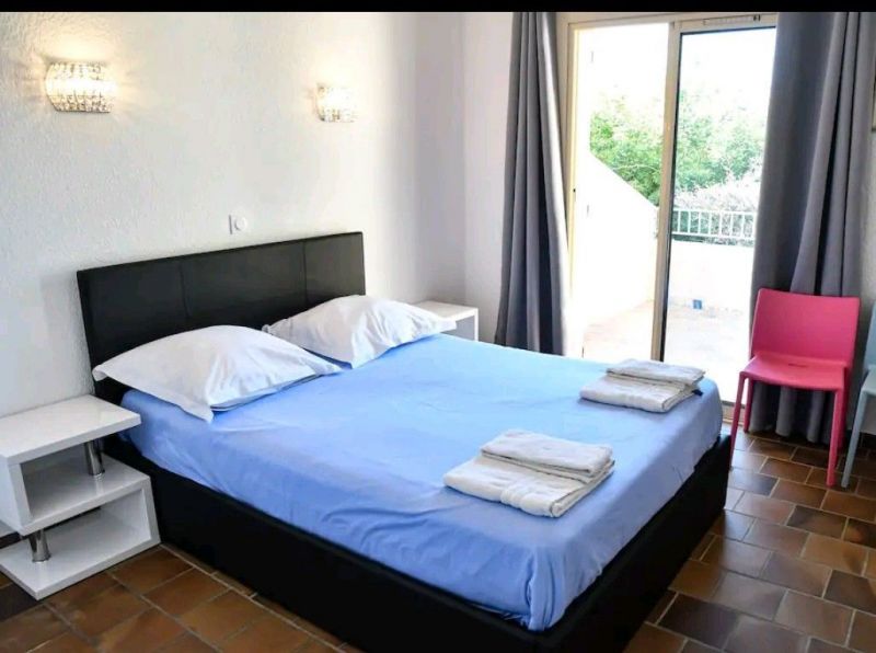 photo 28 Owner direct vacation rental Le Lavandou villa   bedroom 2