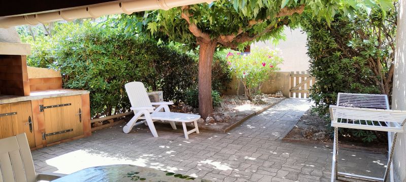 photo 1 Owner direct vacation rental Leucate maison   View of the property from outside