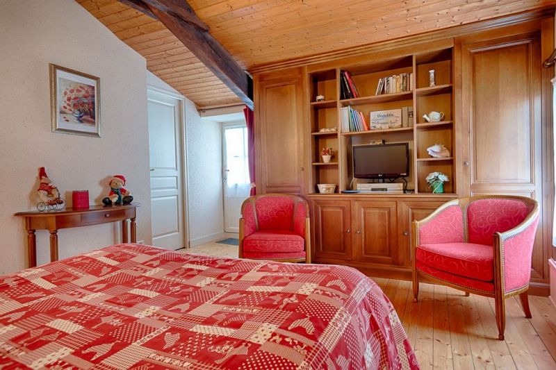 photo 7 Owner direct vacation rental Fontenay-le-Comte gite Pays de la Loire Vende bedroom 1