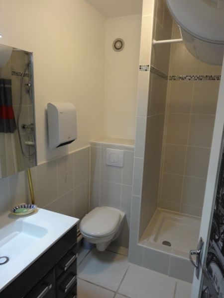 photo 10 Owner direct vacation rental Berck-Plage studio Nord-Pas de Calais Pas de Calais bathroom