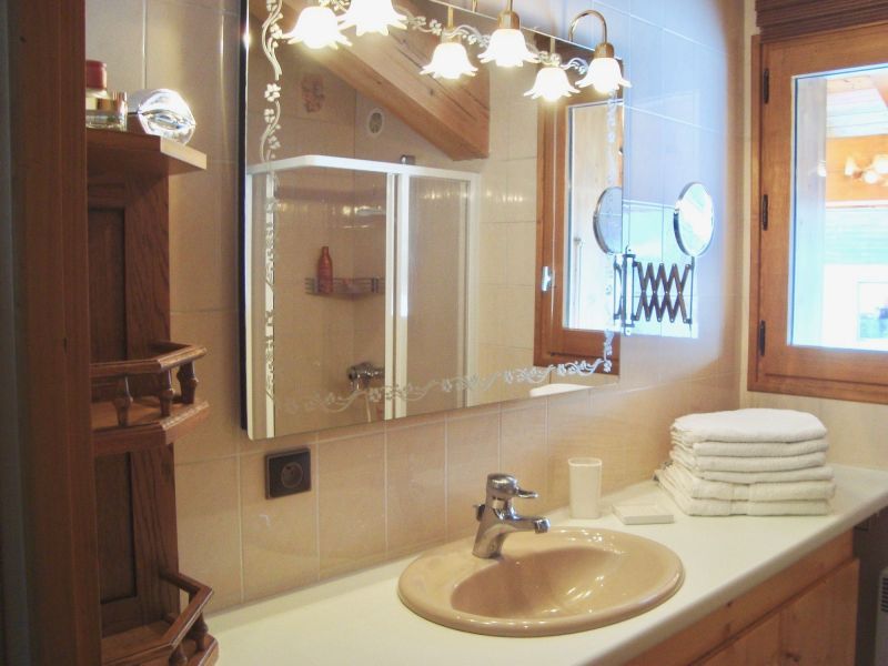 photo 13 Owner direct vacation rental Le Grand Bornand appartement Rhone-Alps Haute-Savoie bathroom 2