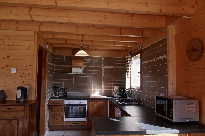 photo 10 Owner direct vacation rental Ancelle chalet Provence-Alpes-Cte d'Azur Hautes-Alpes Open-plan kitchen