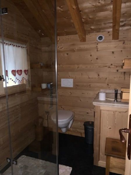 photo 5 Owner direct vacation rental Praz de Lys Sommand appartement Rhone-Alps Haute-Savoie bathroom