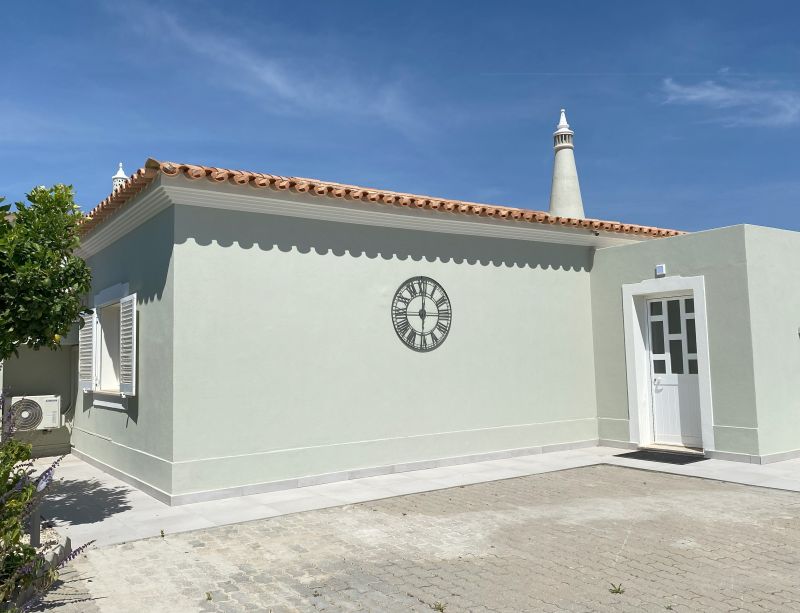 photo 1 Owner direct vacation rental Albufeira maison Algarve  View of the property from outside