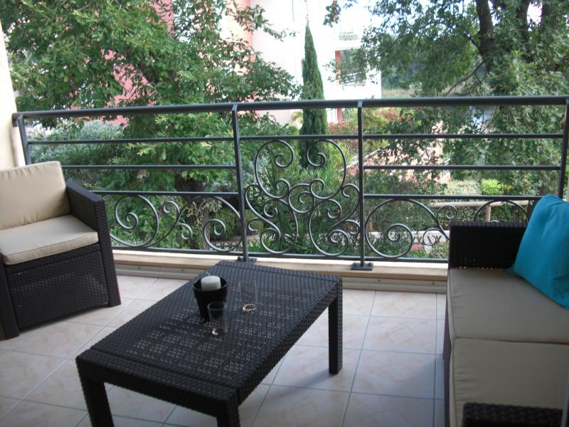 photo 10 Owner direct vacation rental Frjus appartement Provence-Alpes-Cte d'Azur Var Covered balcony