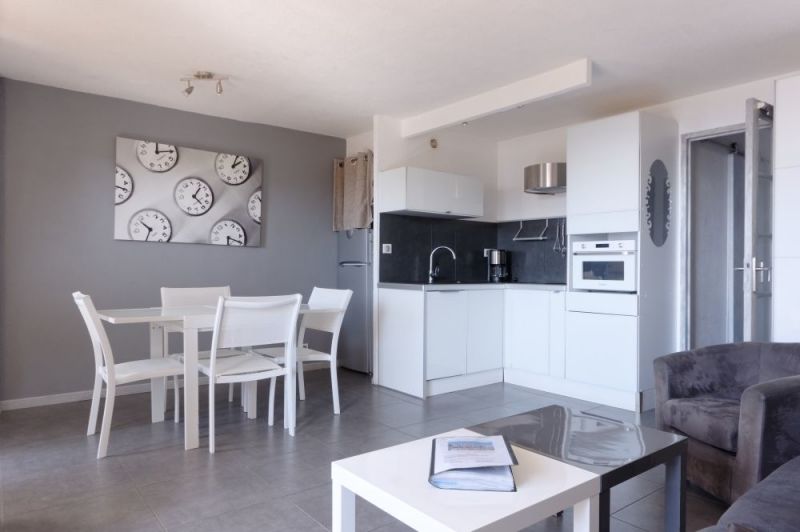 photo 5 Owner direct vacation rental Sanary-sur-Mer appartement Provence-Alpes-Cte d'Azur Var Open-plan kitchen
