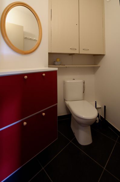 photo 7 Owner direct vacation rental Antibes studio Provence-Alpes-Cte d'Azur Alpes-Maritimes Bathroom w/toilet only