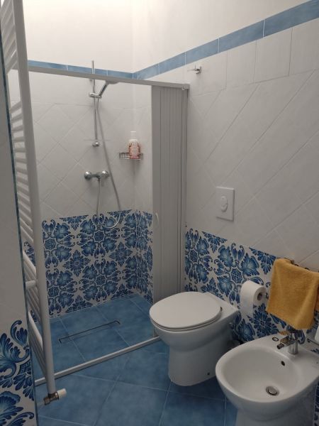 photo 14 Owner direct vacation rental Gallipoli appartement Puglia Lecce Province bathroom