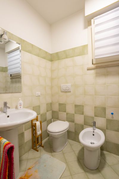 photo 13 Owner direct vacation rental Senigallia maison Marche Ancona Province bathroom 1