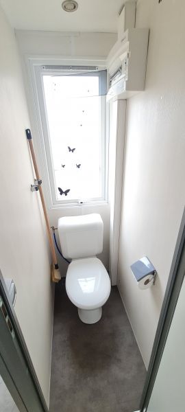 photo 10 Owner direct vacation rental  mobilhome Provence-Alpes-Cte d'Azur Var Bathroom w/toilet only