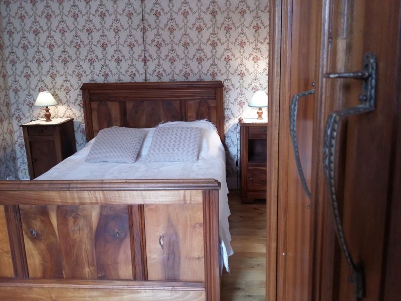 photo 14 Owner direct vacation rental Conques gite Midi-Pyrnes Aveyron bedroom 1