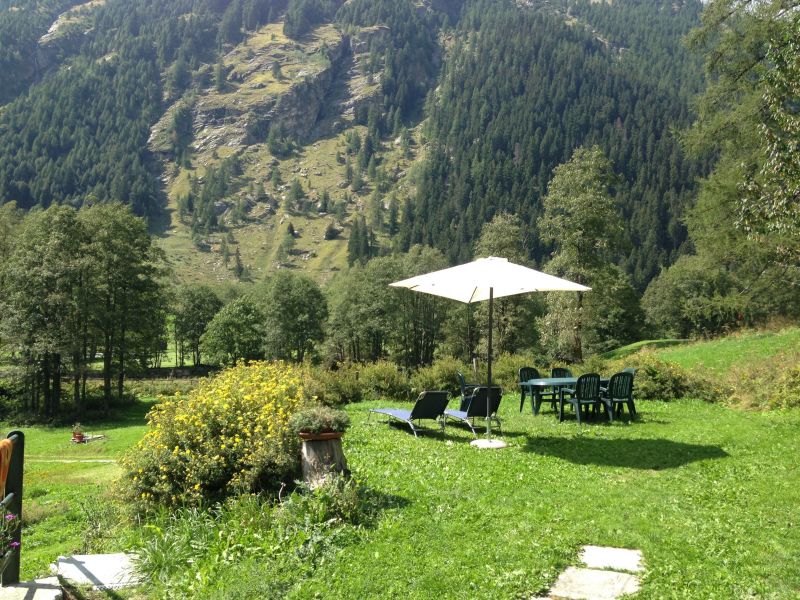 photo 2 Owner direct vacation rental Gressoney Saint Jean appartement Aosta Valley Aosta Province Garden