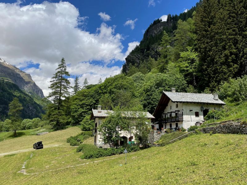 photo 18 Owner direct vacation rental Gressoney Saint Jean appartement Aosta Valley Aosta Province View of the property from outside