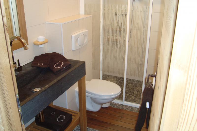 photo 4 Owner direct vacation rental Bellevaux Hirmentaz La Chvrerie appartement Rhone-Alps Haute-Savoie Half bath