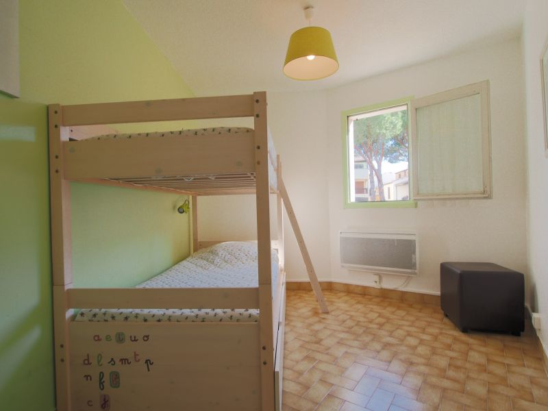 photo 9 Owner direct vacation rental Le Grau du Roi appartement Languedoc-Roussillon Gard bedroom 1