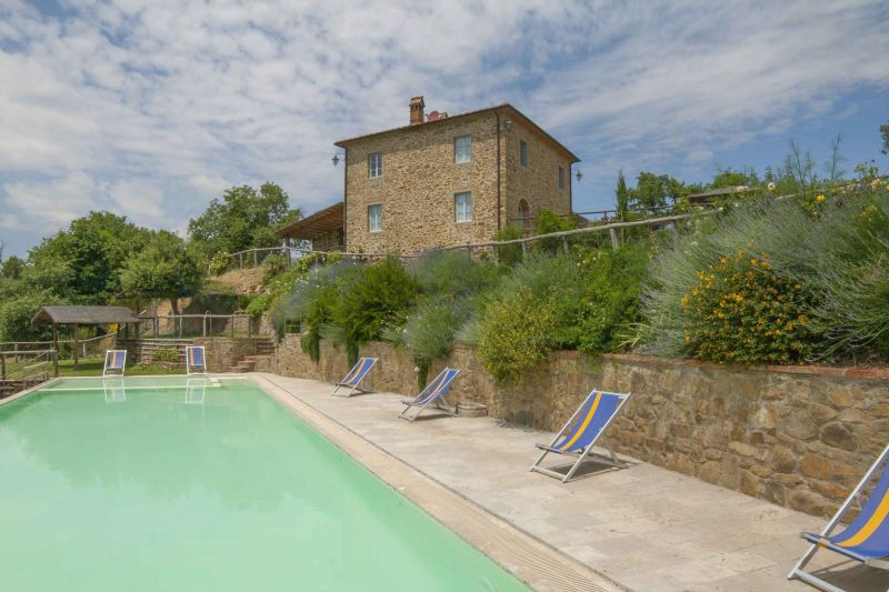 photo 2 Owner direct vacation rental Siena villa Tuscany Siena View of the property from outside