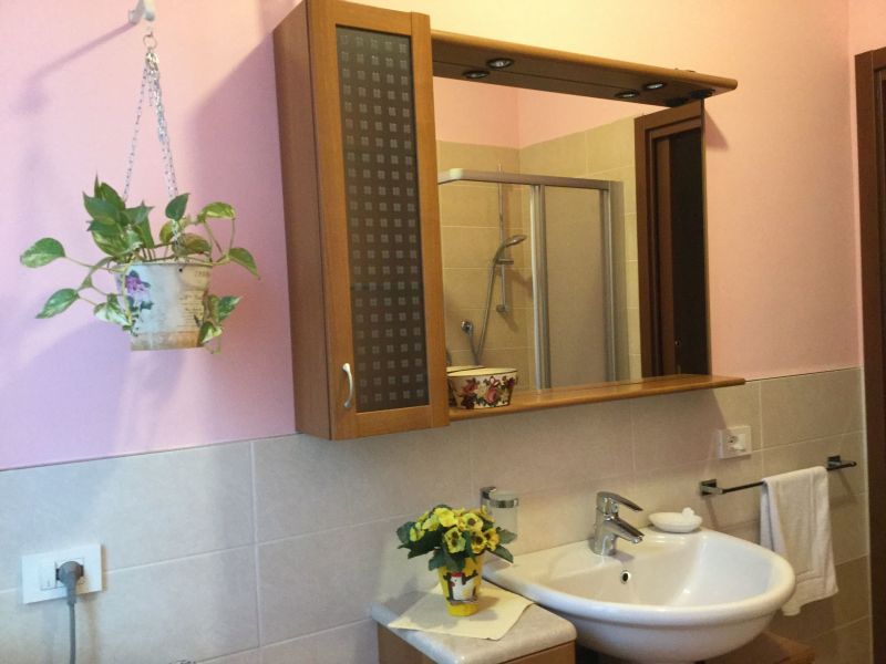 photo 10 Owner direct vacation rental Peschiera del Garda appartement Veneto Verona Province