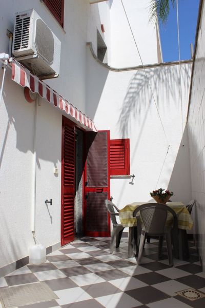 photo 12 Owner direct vacation rental Pescoluse appartement Puglia Lecce Province Courtyard