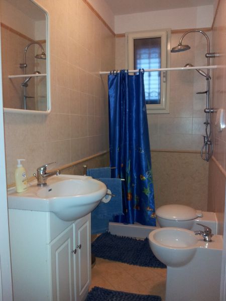 photo 4 Owner direct vacation rental Ugento - Torre San Giovanni appartement Puglia Lecce Province bathroom 1