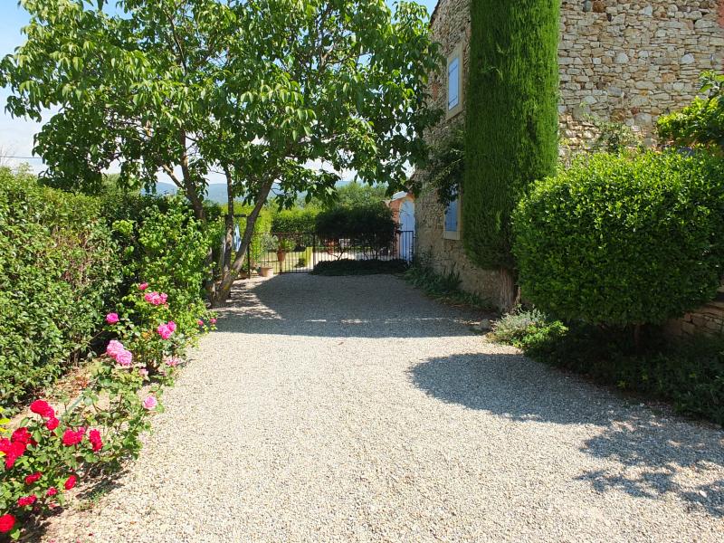 photo 12 Owner direct vacation rental Apt gite Provence-Alpes-Cte d'Azur Vaucluse Hall